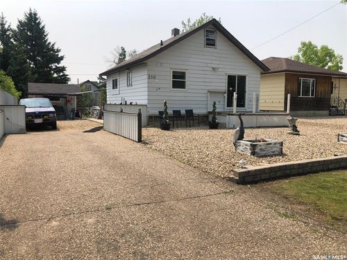 210 Roslyn Ave, Canora, SK, S0A0L1 | Card Image