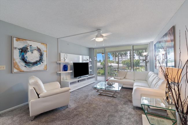 APT-220C - 3300 S Ocean Blvd, Condo with 1 bedrooms, 2 bathrooms and null parking in Highland Beach FL | Image 21