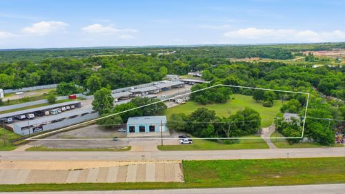 10901 Jacksboro Highway, Fort Worth, TX, 76135 | Card Image