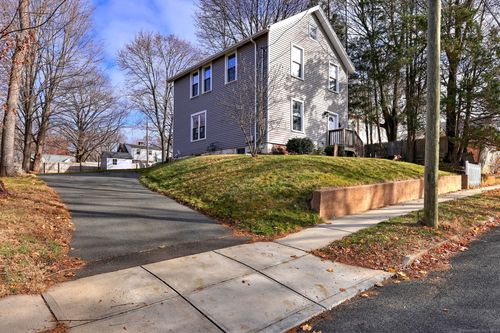 10 Fairview Street, Portland, CT, 06480 | Card Image