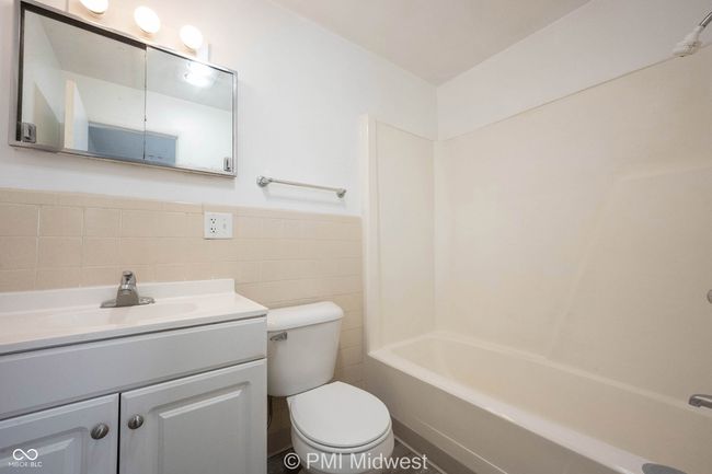 APT-16 - 7046 E Us Highway 36, Condo with 0 bedrooms, 1 bathrooms and null parking in Avon IN | Image 7