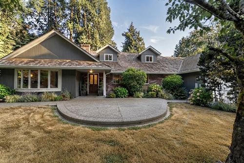 13768 32 Avenue, Surrey, BC, V4P2B8 | Card Image