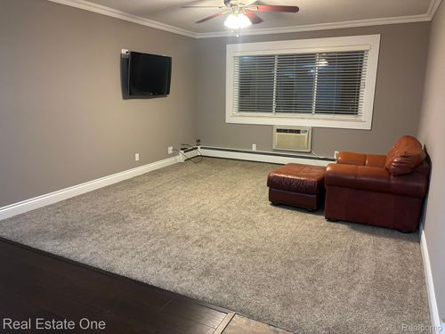unit-209-803 Plate St, Rochester, MI, 48307-1652 | Card Image