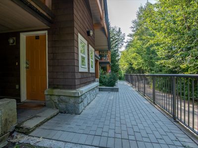 79 - 4388 Northlands Blvd, Townhouse with 1 bedrooms, 1 bathrooms and 1 parking in Whistler BC | Image 2