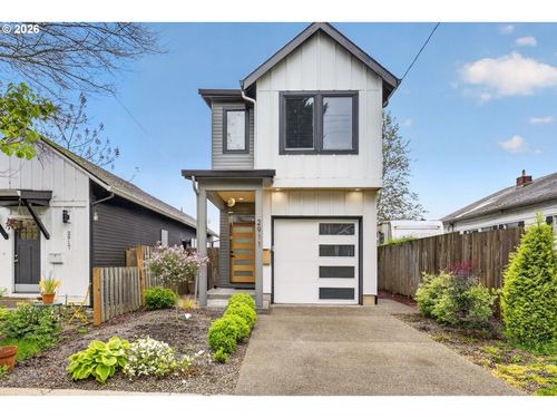 2911 N Willis Blvd, Portland, OR, 97217-7019 | Card Image