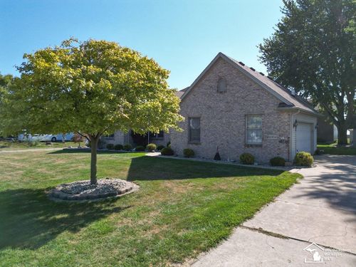 10824 Harold Dr, Luna Pier, MI, 48157-9744 | Card Image