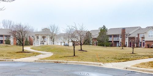 15402 Cornell Dr, Clinton Township, MI, 48038-1097 | Card Image