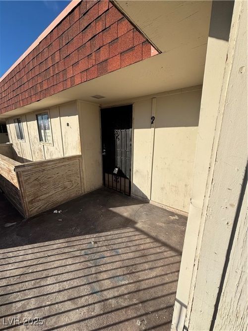 2-5408 Swenson St, Las Vegas, NV, 89119 | Card Image