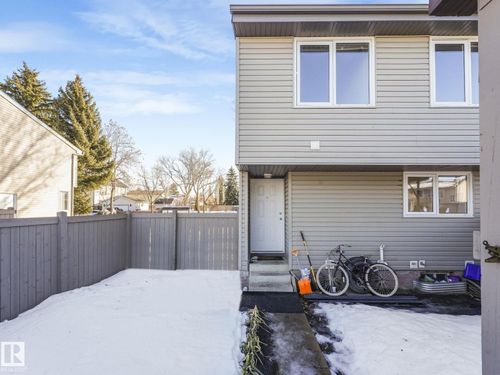 12 Akinsdale Gdns, St Albert, AB, T8N2W9 | Card Image