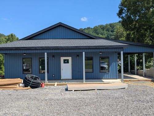1805 Rock Springs Rd, Kingsport, TN, 37664-5572 | Card Image