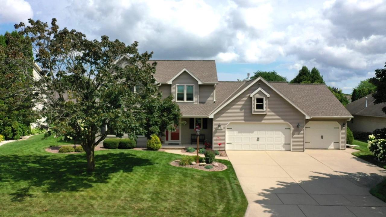 Camarillo Ct, DE Pere, WI 54115