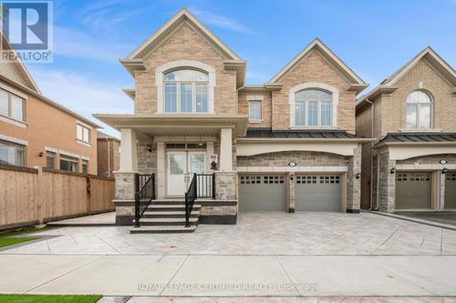 42 Kambalda Rd, Brampton, ON, L7A5J3 | Card Image
