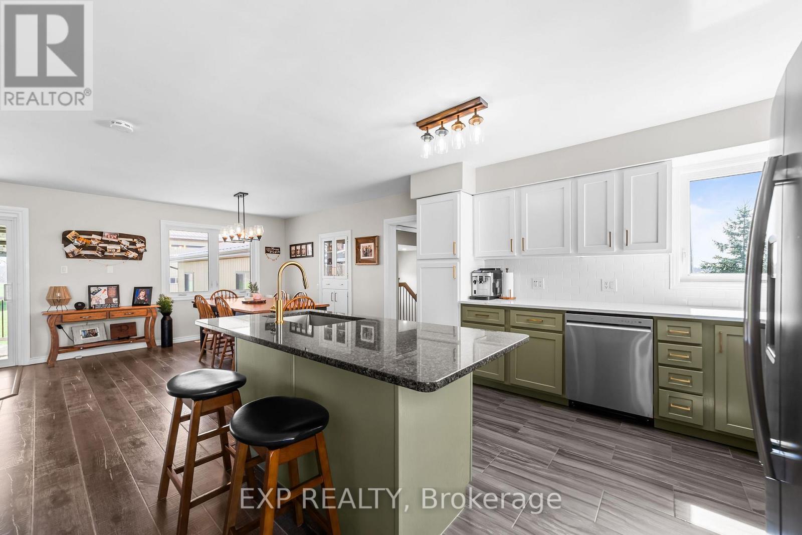 Residential in Strathroy-Caradoc 5