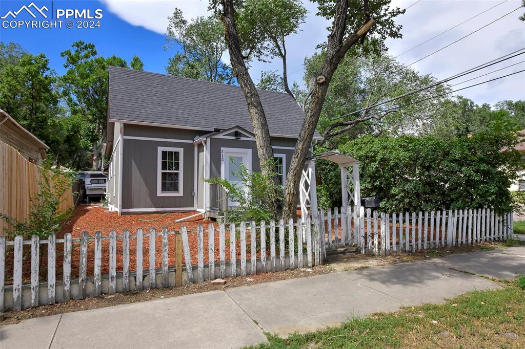 Spruce St, Colorado Springs, CO 80905