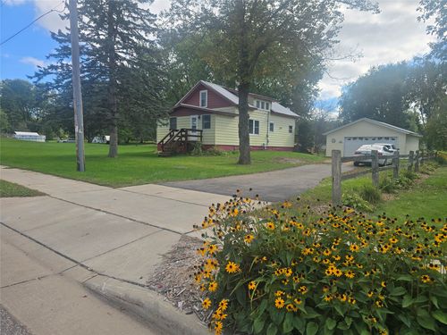 307 E Begley Street, Greenwood, WI, 54437 | Card Image