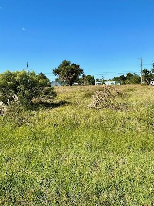 1610 Faust Dr, ENGLEWOOD, FL, 34224-8601 | Card Image