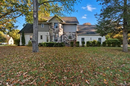 3590 Habitat Trl, Pinckney, MI, 48169-8492 | Card Image