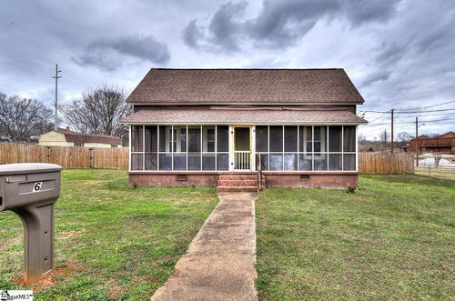 6 Lyman St, Pelzer, SC, 29669-1715 | Card Image