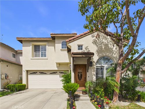 15 Redwood Ct, Stanton, CA, 90680-3182 | Card Image