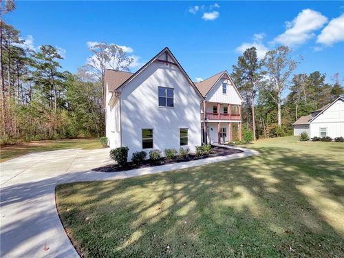 165 Durham Estates Dr, Sharpsburg, GA, 30277-2663 | Card Image