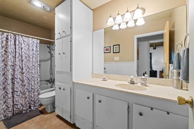 103 S Laurelwood Drive Drive S, House other with 3 bedrooms, 2 bathrooms and 3 parking in Austin TX | Image 15