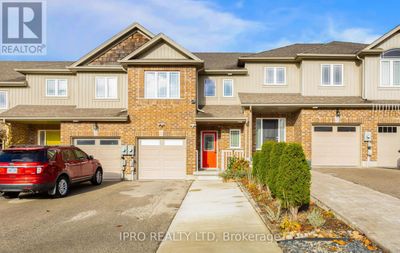 26 Jeffrey Dr, Townhouse with 3 bedrooms, 4 bathrooms and 3 parking in Guelph ON | Image 1