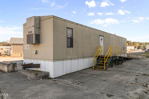 i-1209 W Market St, Smithfield, NC, 27577-3338 | Card Image