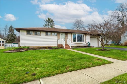 31 Jefferson Dr, Lockport, NY, 14094-5535 | Card Image