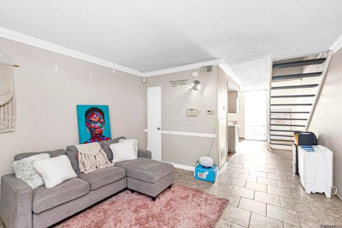 5a-3005 Highland Rd, Baton Rouge, LA, 70802-7803 | Card Image