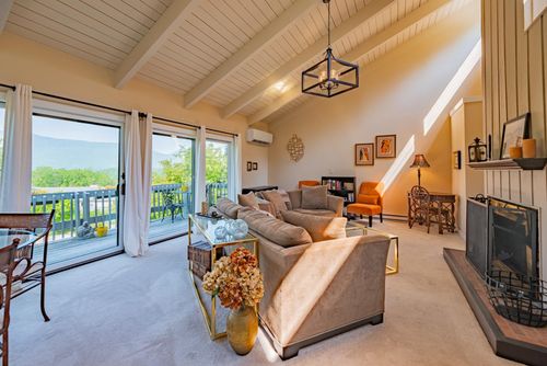 4-14 Vaughn Farm Rd, Manchestr Ctr, VT, 05255 | Card Image