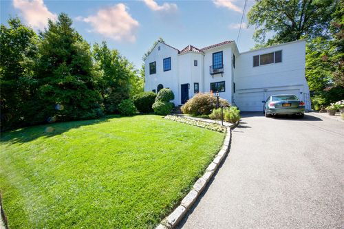 9 Ramsey Rd, Great Neck, NY, 11023-1649 | Card Image