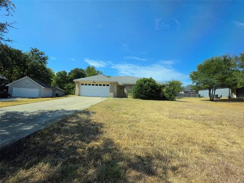 6204 Kelly Dr, Granbury, TX, 76048-6637 | Card Image