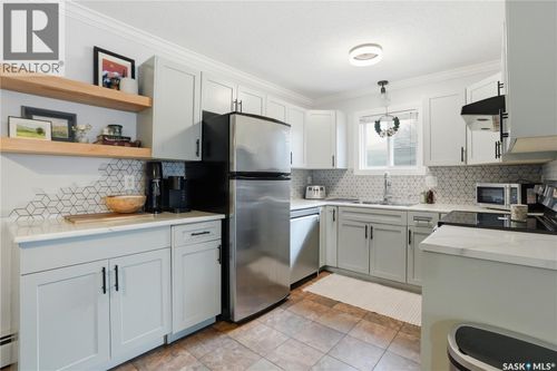 1014 Colony St, Saskatoon, SK, S7N0S4 | Card Image
