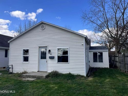 140 Monroe Ave, Findlay, OH, 45840-3734 | Card Image