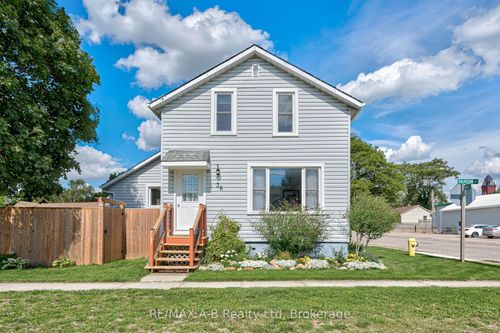 36 Huron St, Seaforth, ON, N0K | Card Image