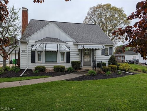 616 Maple Ave Nw, Strasburg, OH, 44680-9724 | Card Image