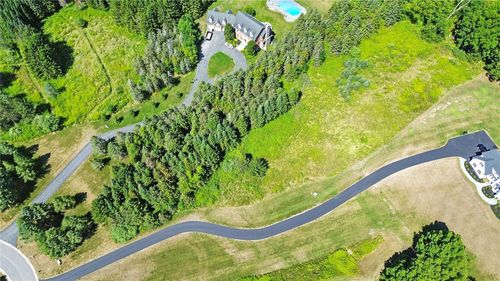 22 Holly Hi, Mendon, NY, 14472 | Card Image