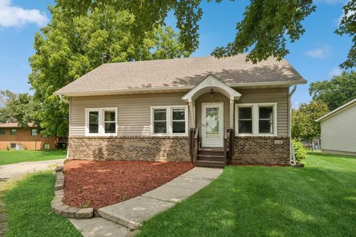 120 5th St, Kenyon, MN, 55946-1273 | Card Image