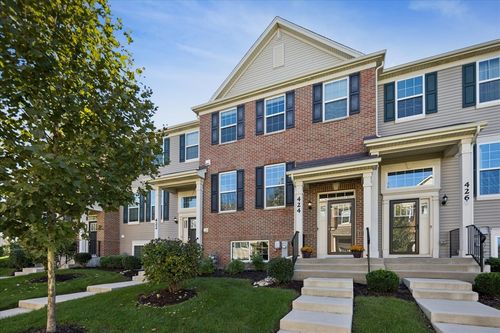 424 Shadow Ct, Oswego, IL, 60543-5230 | Card Image