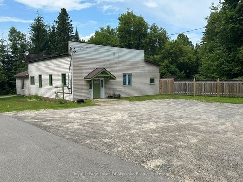 76 Ontario St, Burks Falls, ON, P0A1C0 | Card Image