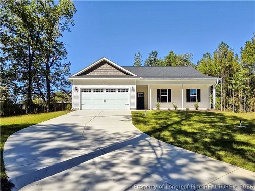 40 Quarter Ct, Spring Lake, NC, 28390-8517 | Card Image