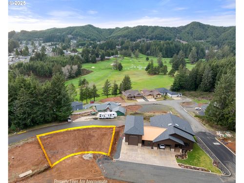 611 Hulton Way, Reedsport, OR, 97467-1946 | Card Image