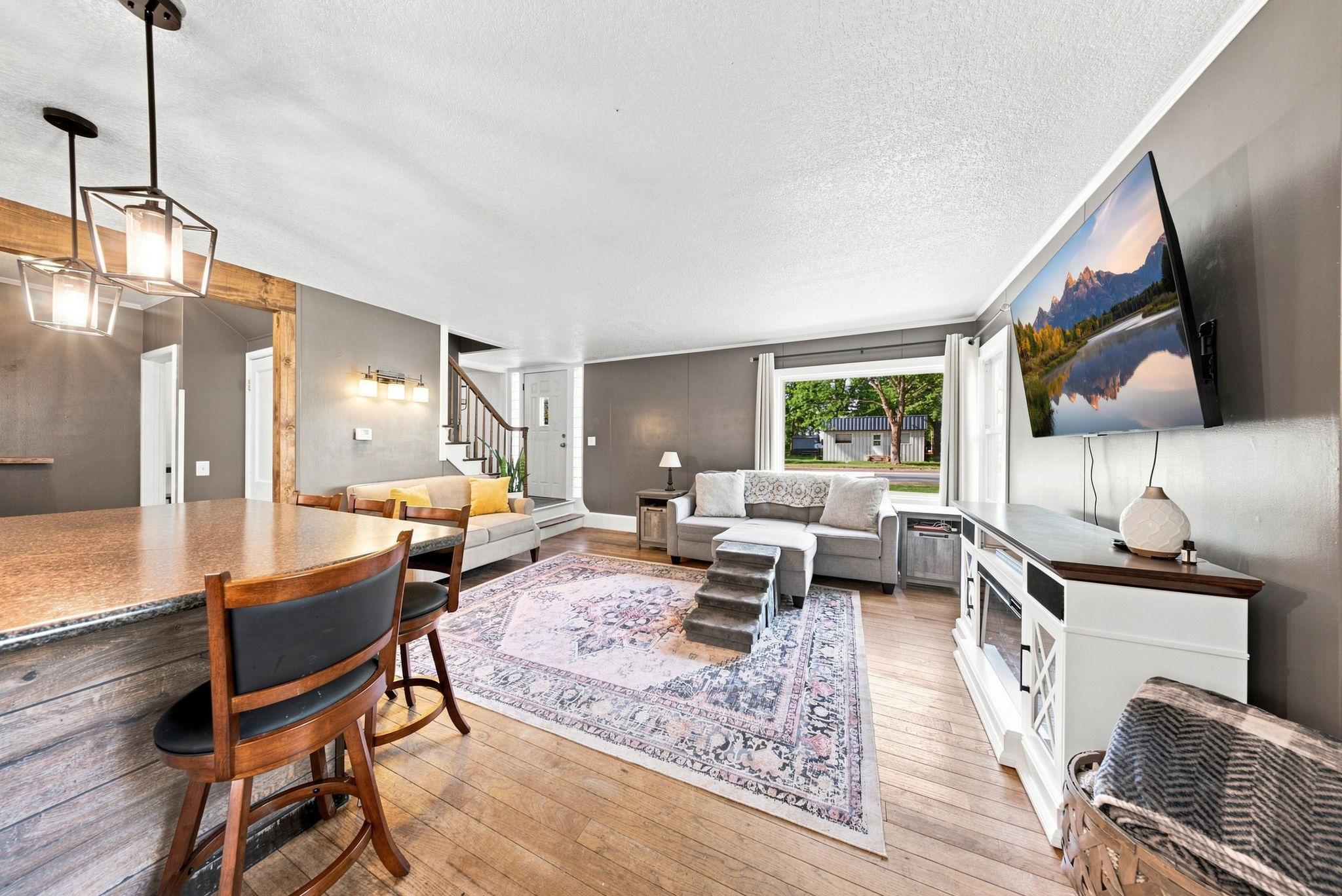 Residential in Frederic 4