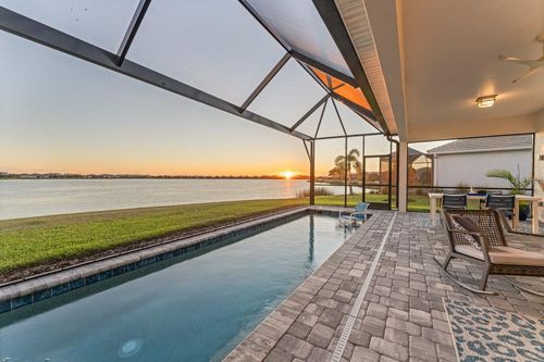 977 Crosswind Ave, SARASOTA, FL, 34240-1224 | Card Image