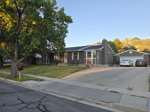 49-9457 S Fox Hunt Dr, Sandy, UT, 84092-3354 | Card Image