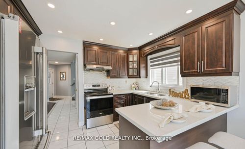 101 Beaconsfield Ave, Brampton, ON, L6Y4R6 | Card Image