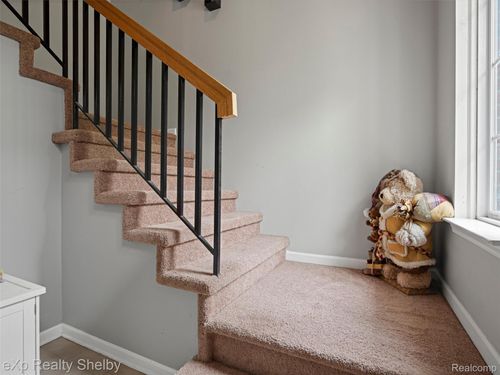 16436 Grandview Dr, Macomb, MI, 48044-4069 | Card Image