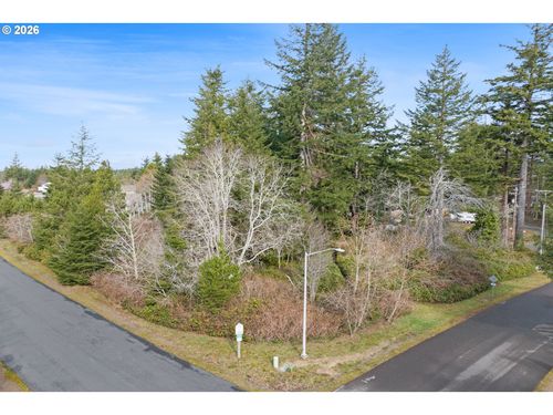 5591 Chittum Loop, Florence, OR, 97439-8574 | Card Image