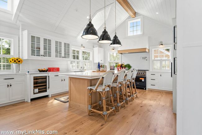43 Peases Point Way S, House other with 4 bedrooms, 7 bathrooms and null parking in Edgartown MA | Image 15
