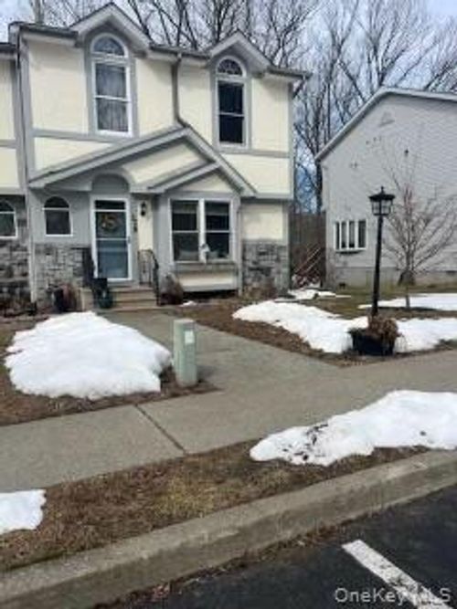50 Angela Ct, Beacon, NY, 12508-2642 | Card Image